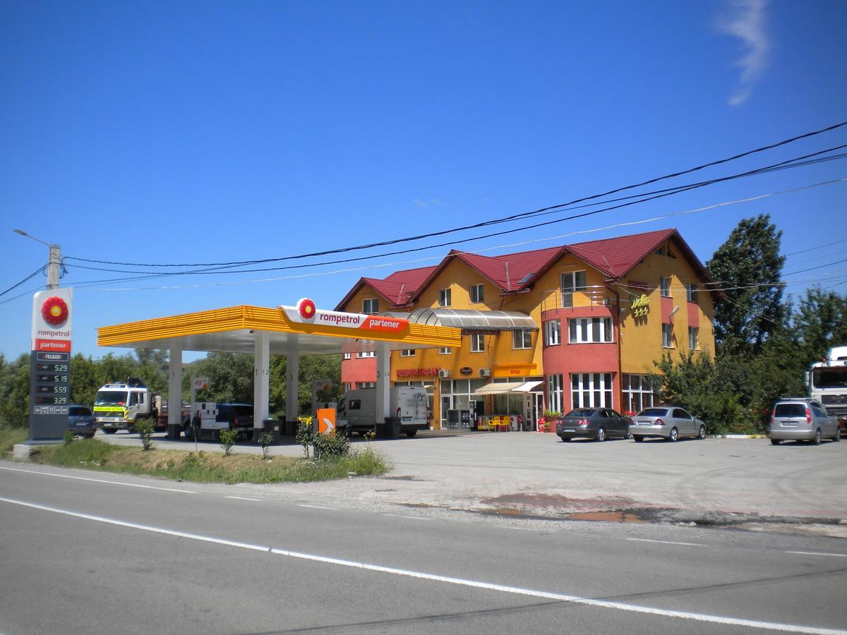 Motel Dalia Gilău Exterior photo